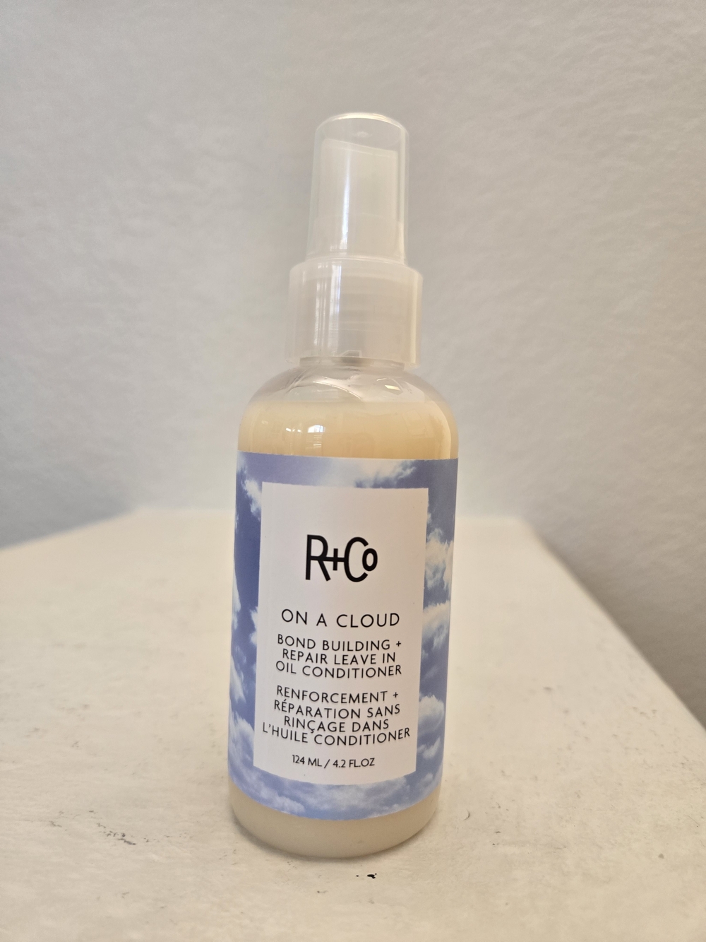 R+Co On A Cloud Bond Building Leave-In Oil Conditioner